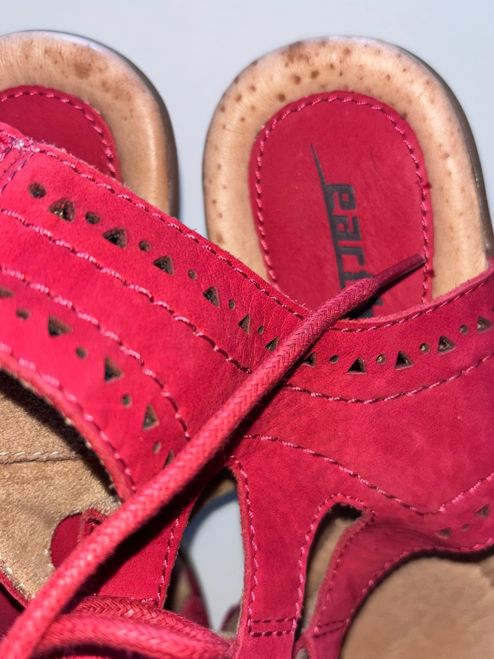 Earth Sandals - Picture 13 of 14